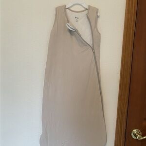 Kyte BABY Medium Sleep Sack 2.5 Tog in Oatmeal